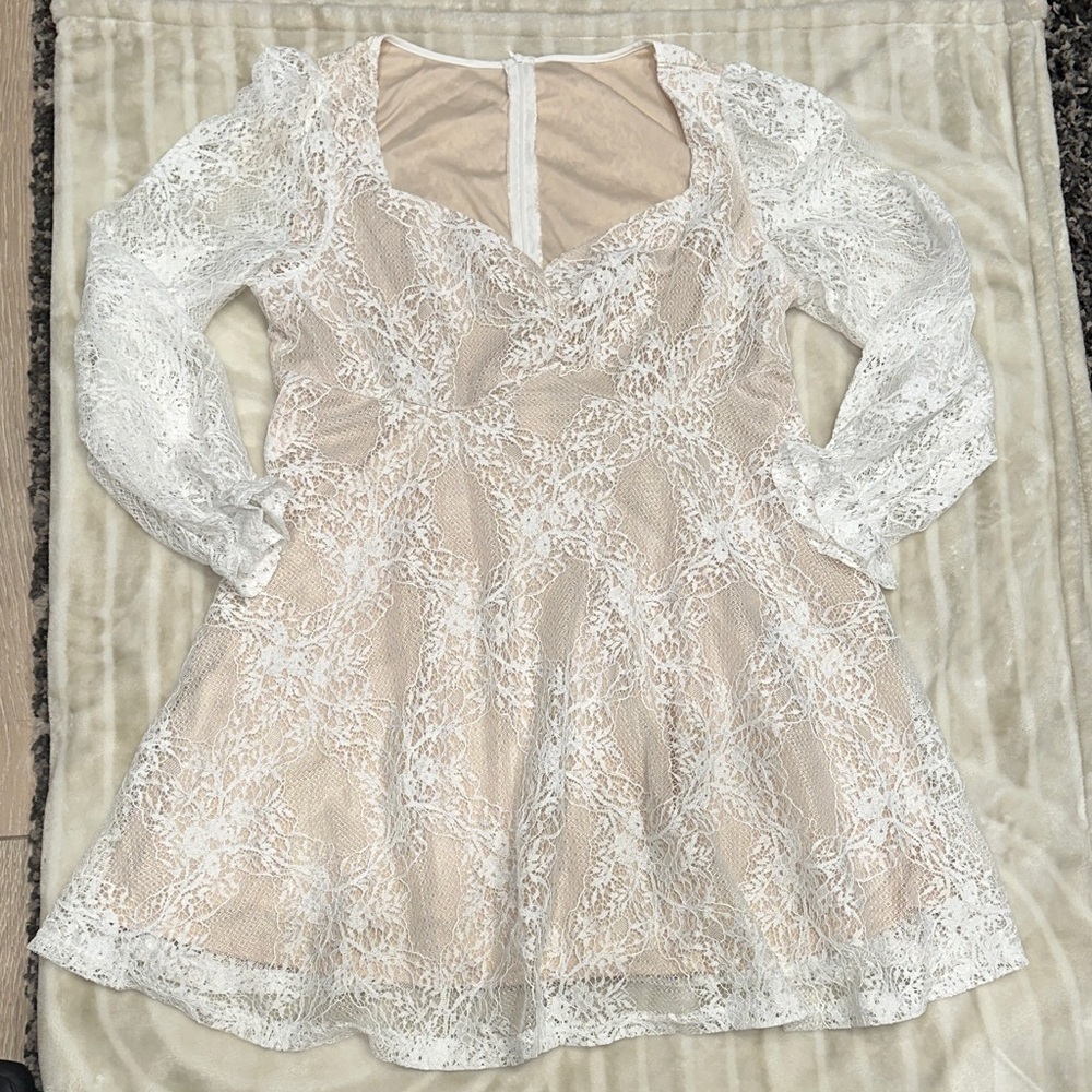 Elegant Lace Dress with Sheer Sleeves
